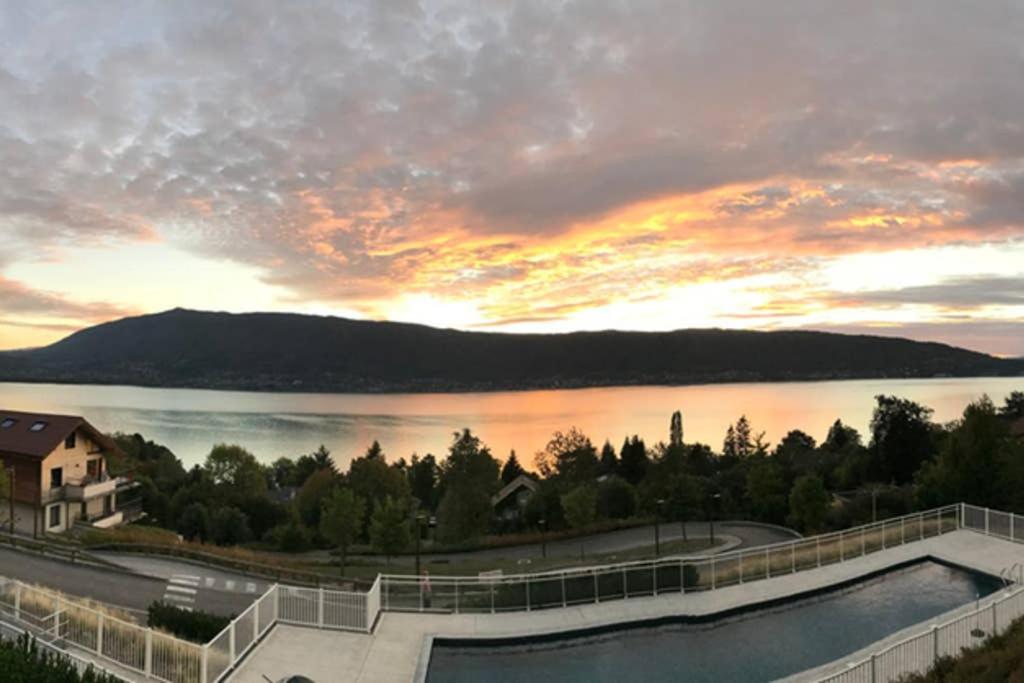 Roc & Lac - Terrasse Vue Lac, Piscine, Parking Veyrier-du-Lac Eksteriør bilde